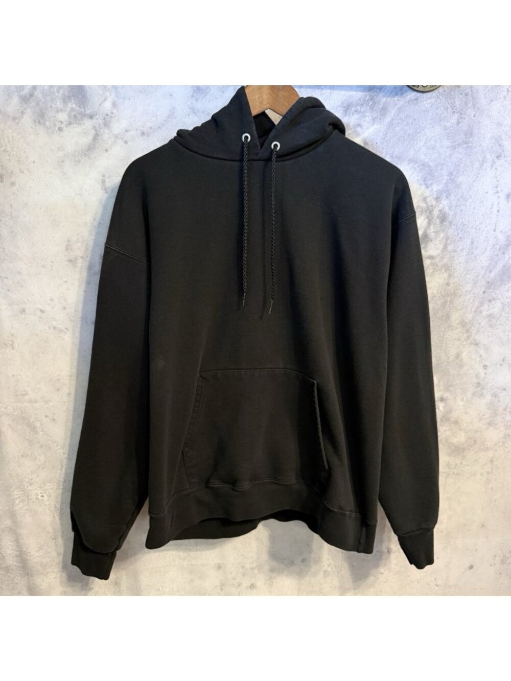 Hanes Ultimate Cotton Hoodie Black Grunge Skate Sweatshirt Size Medium